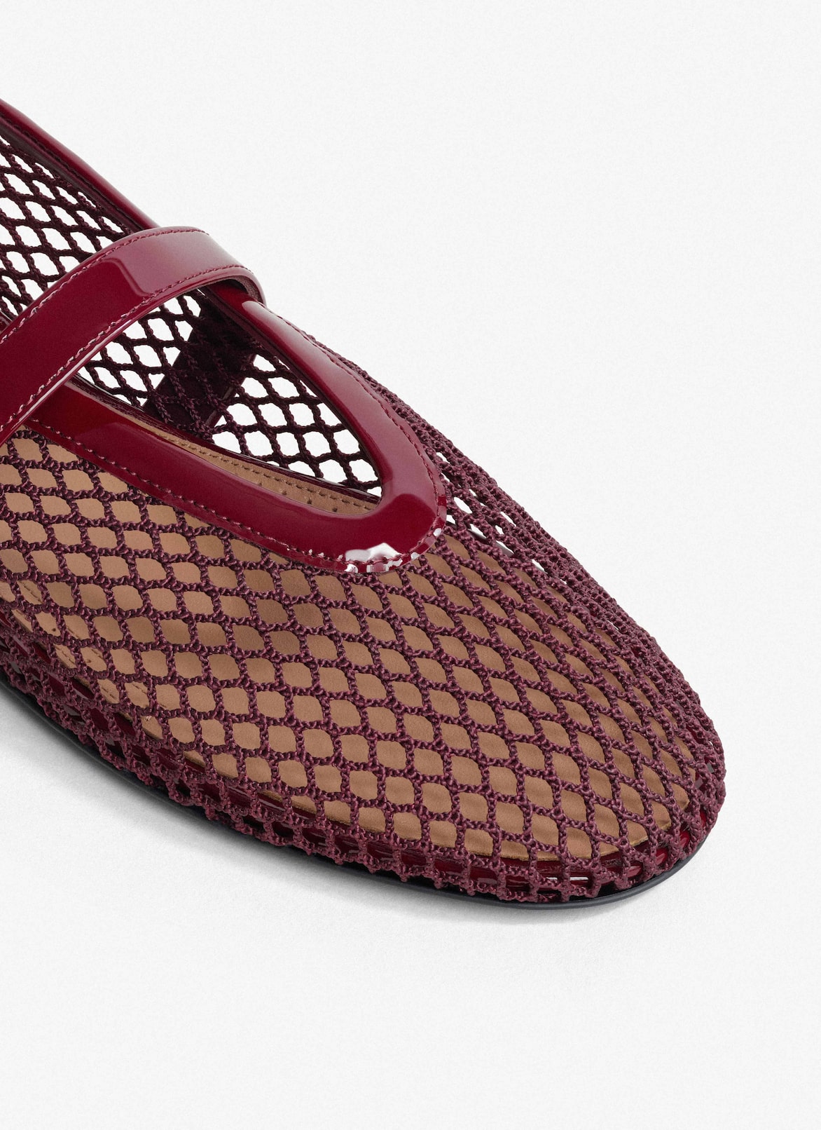 BALLET FLATS IN FISHNET ALAÏA GARNET RED BALLET FLATS IN FISHNET
